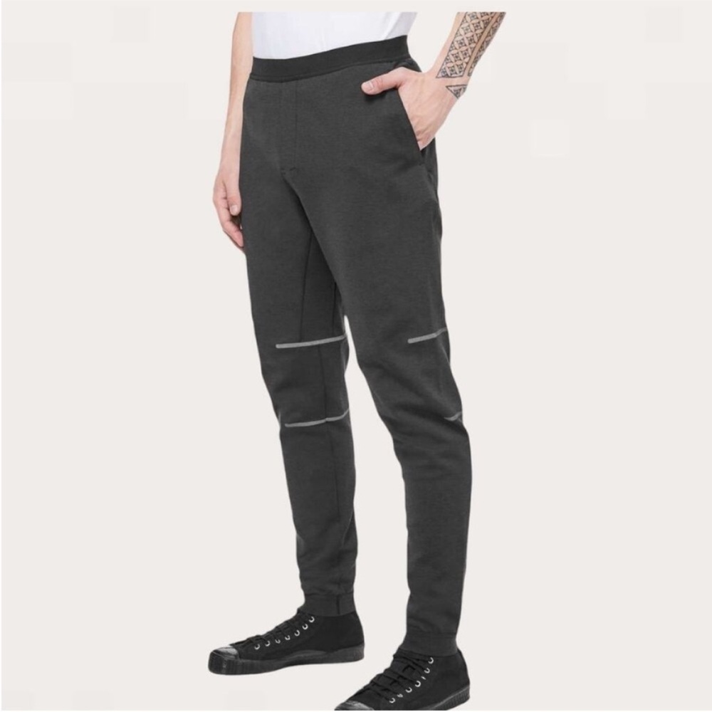 Lululemon athletica lab Men’s Diffract Joggers Deep Coal Sweatpants size S
